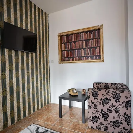 ホテル Rozmantic スコピエ